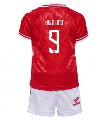 Dinamarca Rasmus Hojlund #9 Primera Equipación Niños Eurocopa 2024 Manga Corta (+ Pantalones cortos)